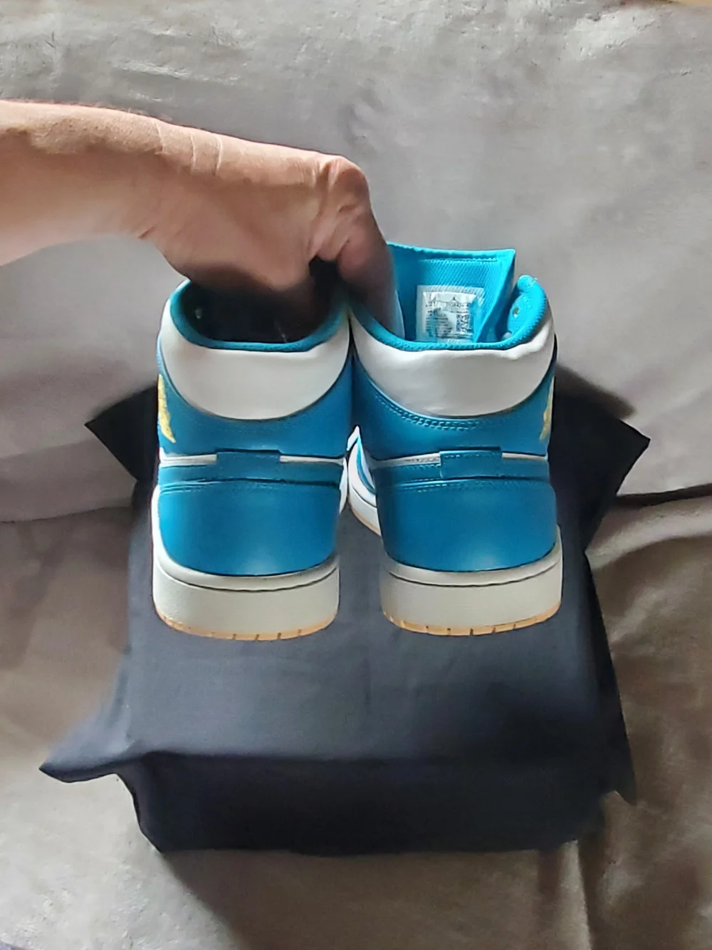 Jordan cushioning contrast stylish